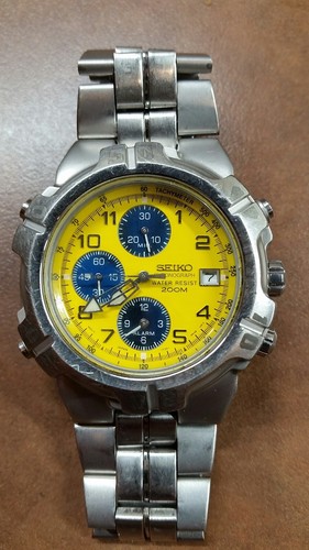 seiko chronograph 200m yellow face